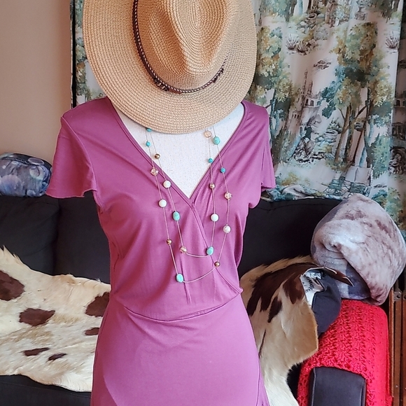 Dress - Picture 1 of 7